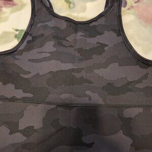 Lululemon reversible tank